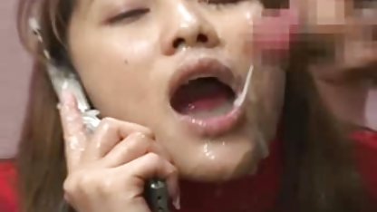 Bella bokep jepang durasi panjang no sensor Moore strip telanjang masturbasi